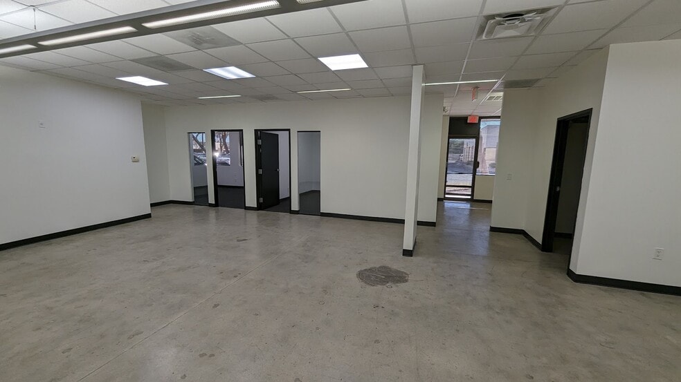 More Photos Of 637 S 48th St, Tempe Unknown For Lease