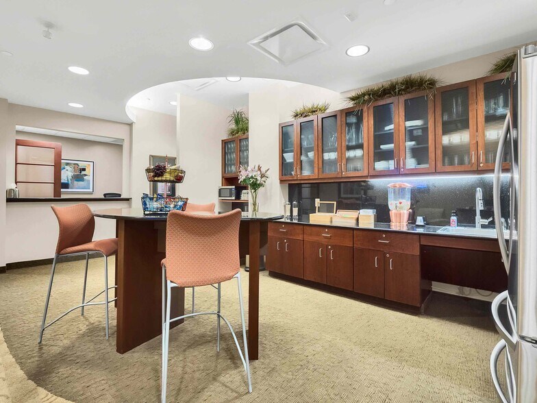 More Photos Of 1540 International Pky, Lake Mary Office For Sale