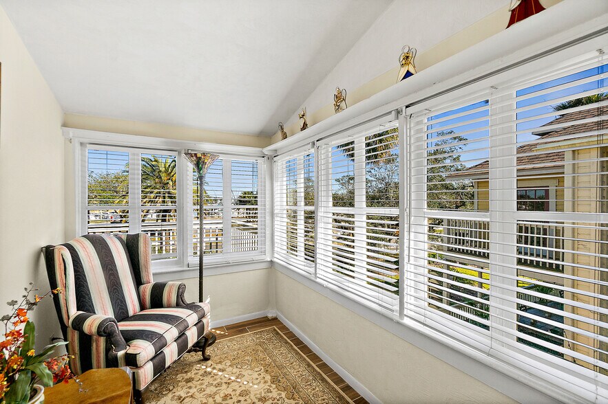 More Photos Of 444 S Beach St, Daytona Beach Hospitality For Sale