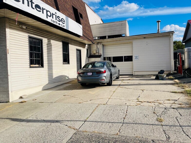 More Photos Of 314 Broadway, Elmwood Park Storefront Retail Residential For Lease