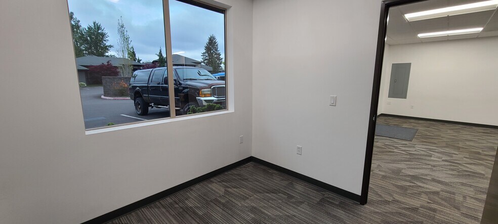 More Photos Of 2025 Madrona Ave SE, Salem Office For Lease