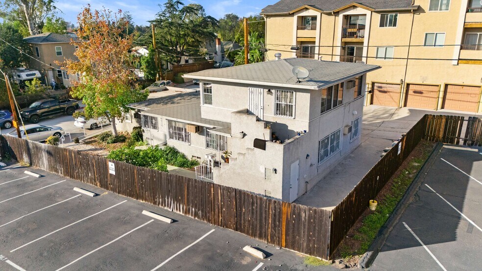 More Photos Of 4513 55th St, San Diego Apartments For Sale