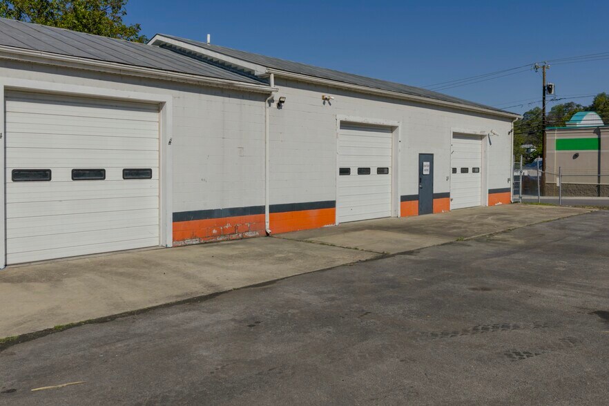 More Photos Of 510 W 28th St, Buena Vista Warehouse For Sale