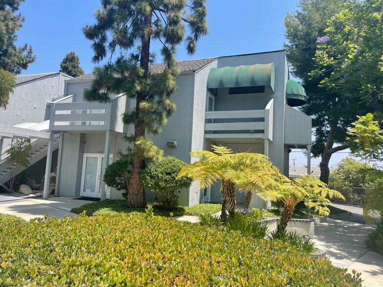 More Photos Of 760 Las Posas Rd, Camarillo Loft Creative Space For Lease