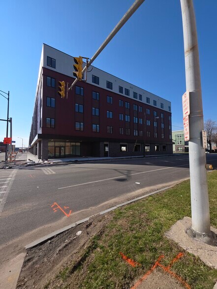 More Photos Of 450 S Park Ave, Buffalo Storefront Retail Residential For Lease