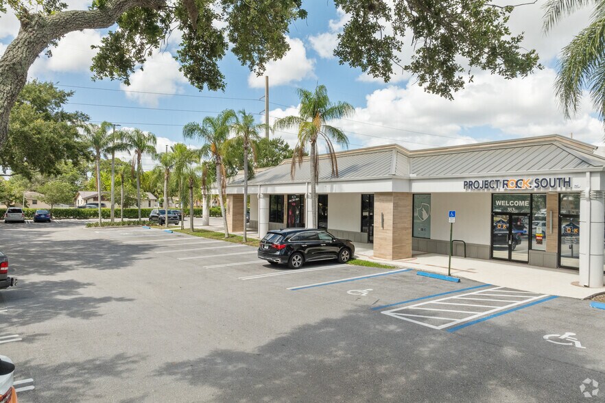 More Photos Of 259-327 SE Port St Lucie Blvd, Port Saint Lucie Unknown For Lease