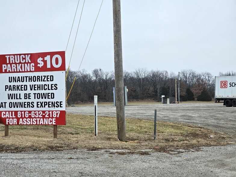 More Photos Of 1920 Bob Griffin Rd, Cameron Hotel For Sale