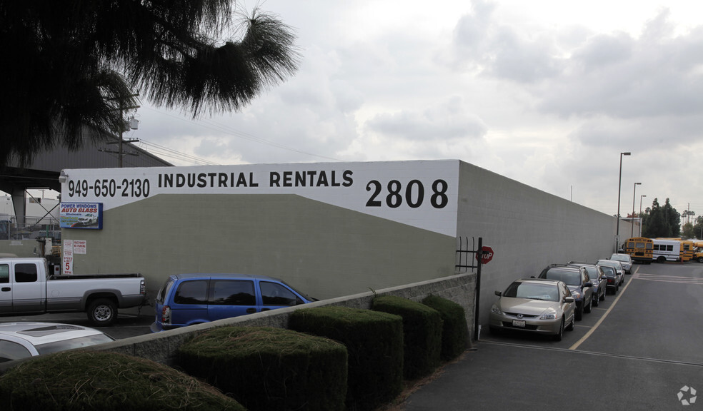 Primary Photo Of 2808 W 5th St, Santa Ana Warehouse For Lease