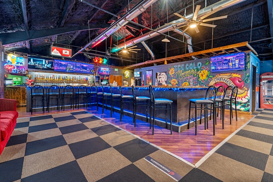 More Photos Of 816 Albert Pike Rd, Hot Springs Bar For Sale
