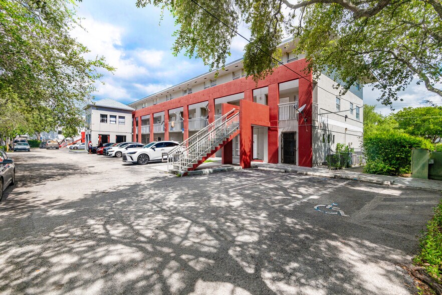 More Photos Of 1621 Nw 60th St, Miami Apartments For Sale