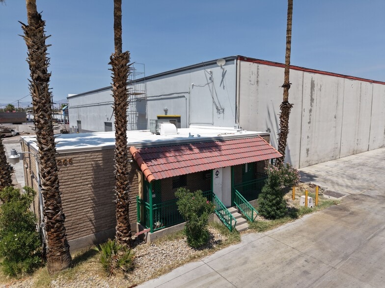 More Photos Of 3250 Palm Pky, Las Vegas Warehouse For Sale