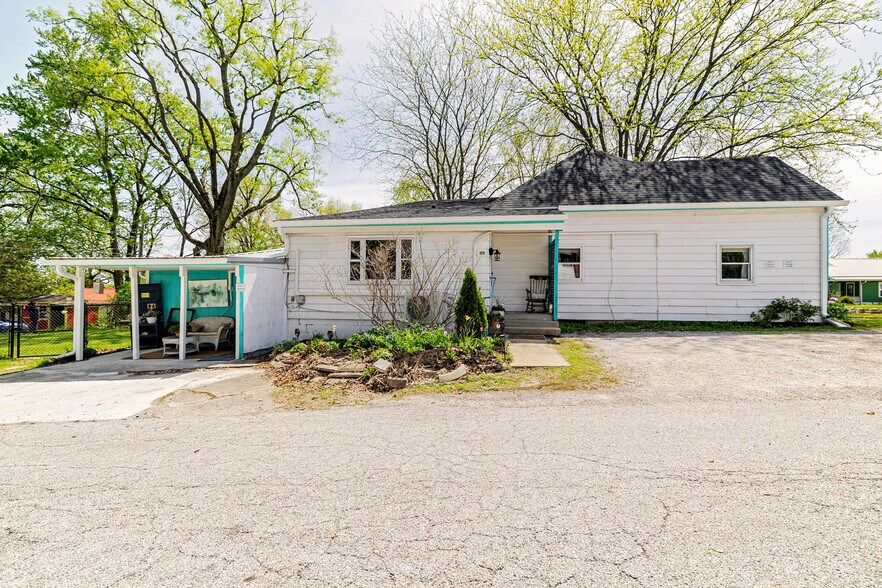 More Photos Of 1101 S Rogers St, Bloomington Multifamily For Sale