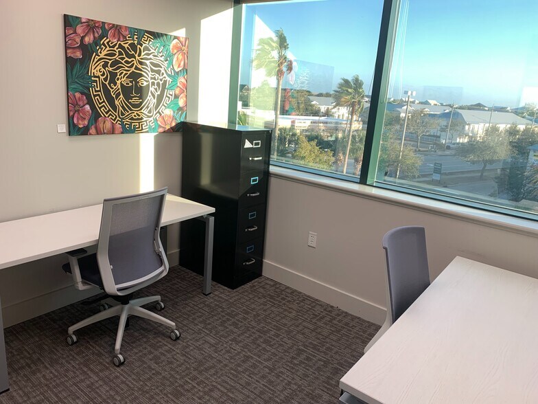 More Photos Of 34990 Emerald Coast Pky, Destin Office For Sale