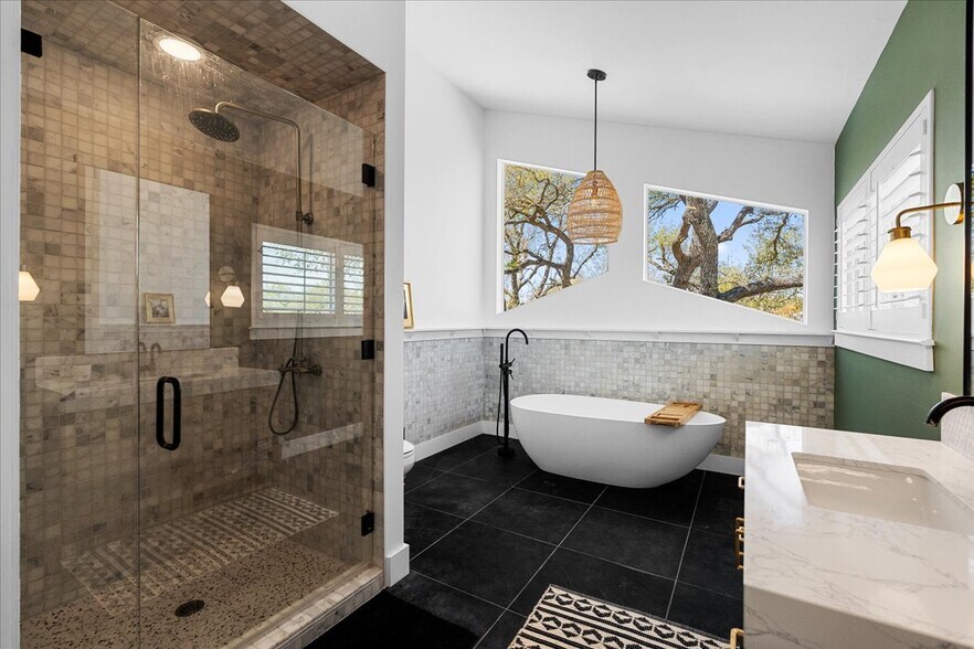 More Photos Of 14519 Fitzhugh Rd, Austin Specialty For Sale