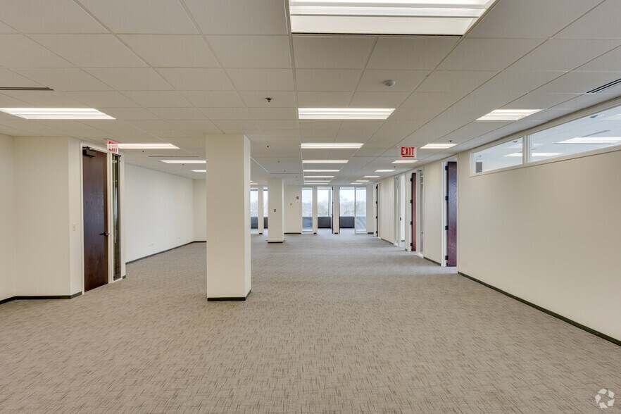 Photo of 3rd Floor Ste 2211/305