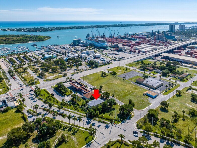 More Photos Of 56 W 12th St, West Palm Beach Apartments For Sale