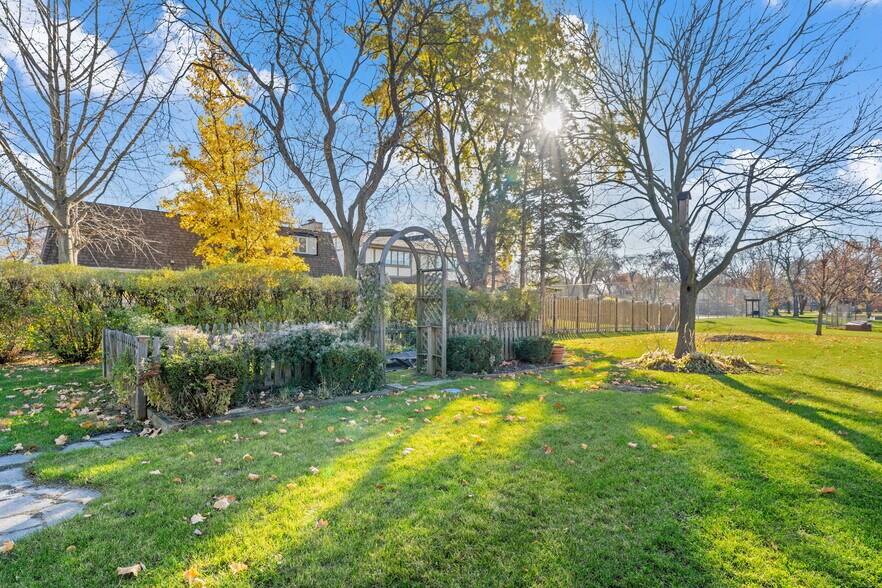 More Photos Of 5129 Wolf Rd, Western Springs Religious Facility For Sale