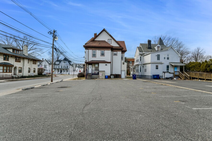 More Photos Of 294 Union St, Hackensack Office For Sale