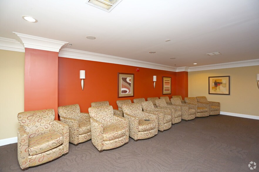 More Photos Of 1901 West St, Annapolis Apartments For Lease