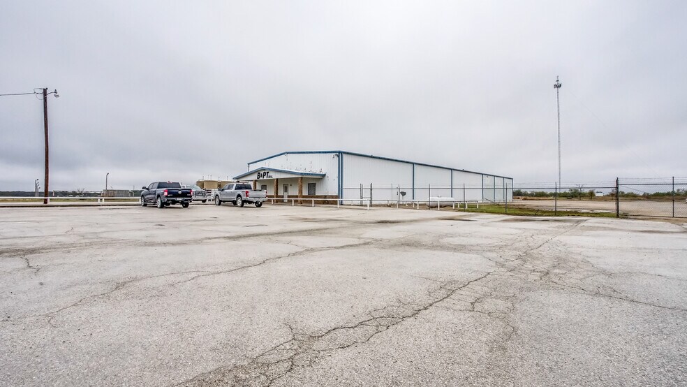 More Photos Of 3833 FM 1821, Mineral Wells Industrial For Lease