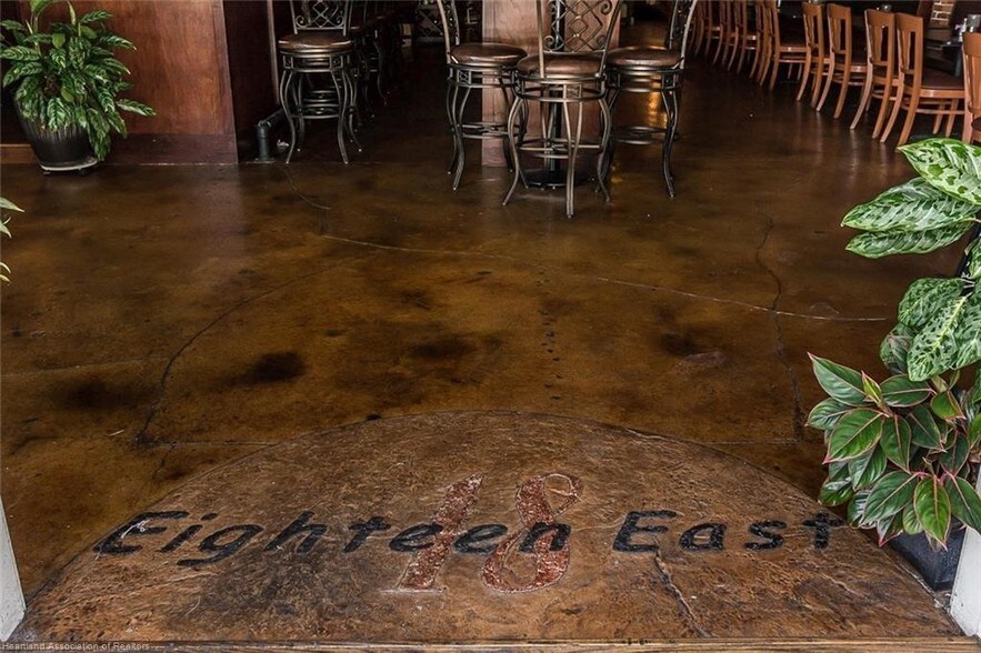 More Photos Of 18 E Main St, Avon Park General Retail For Sale