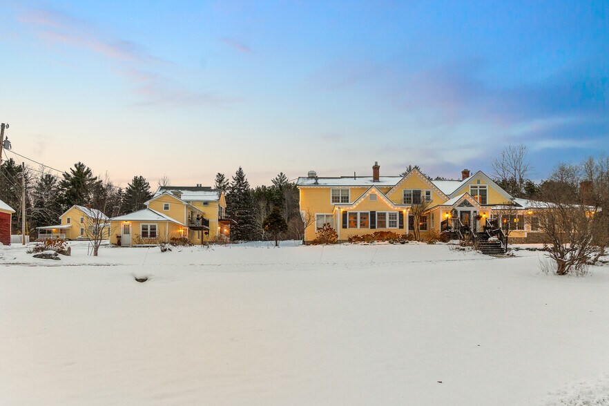 Primary Photo Of 54 Red Clover Ln, Mendon Hotel For Sale