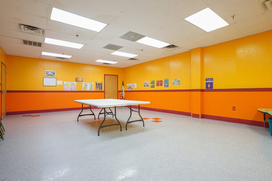 More Photos Of 1110 S 12th St, Fort Smith Religious Facility For Sale