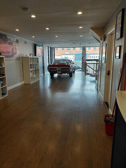 More Photos Of 422 Anderson Ave, Cliffside Park General Retail For Sale