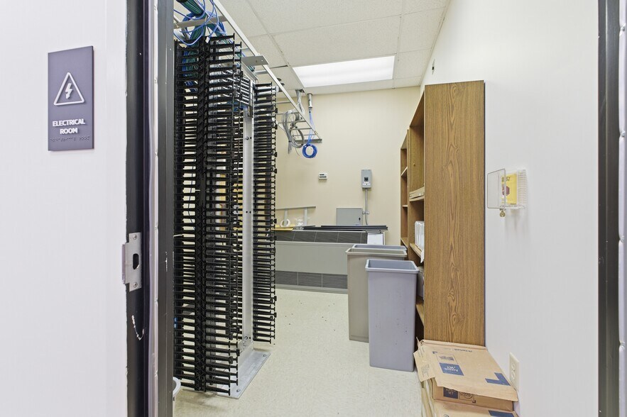More Photos Of 104-176 Cude Ln, Madison Medical For Lease