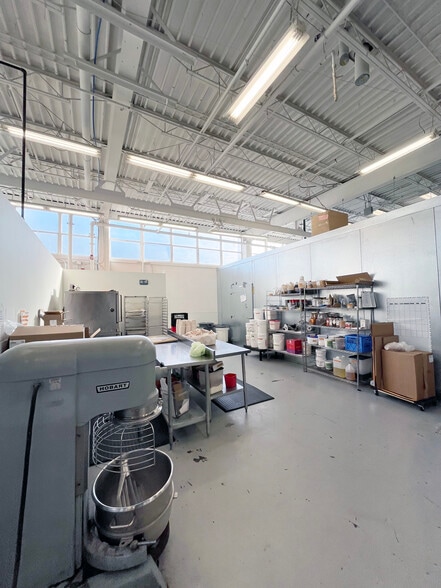 More Photos Of 655 S Andover St, Seattle Warehouse For Lease