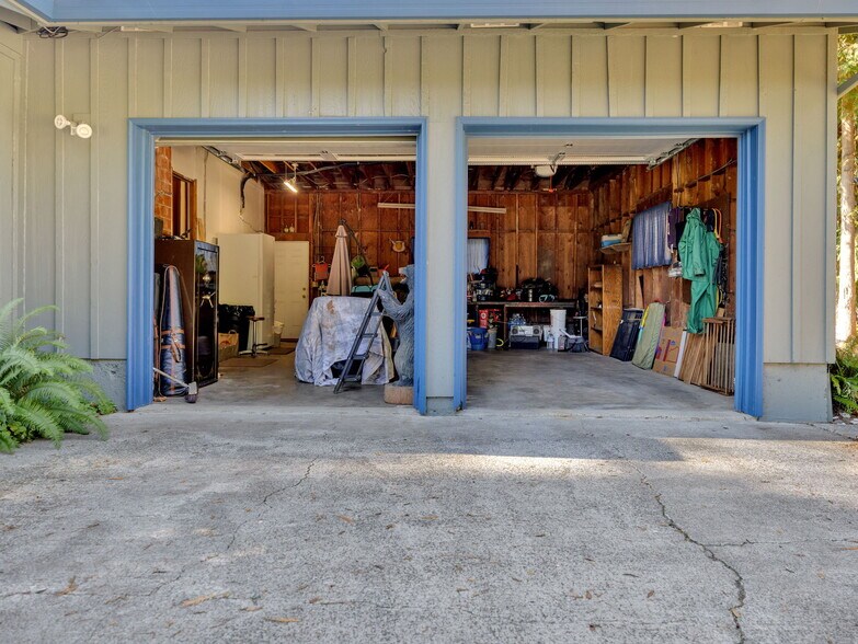 More Photos Of 44434 SE Coalman Rd, Sandy Light Manufacturing For Sale