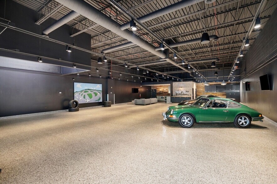 More Photos Of 1180-1198 Heather Dr, Lake Zurich Warehouse For Sale
