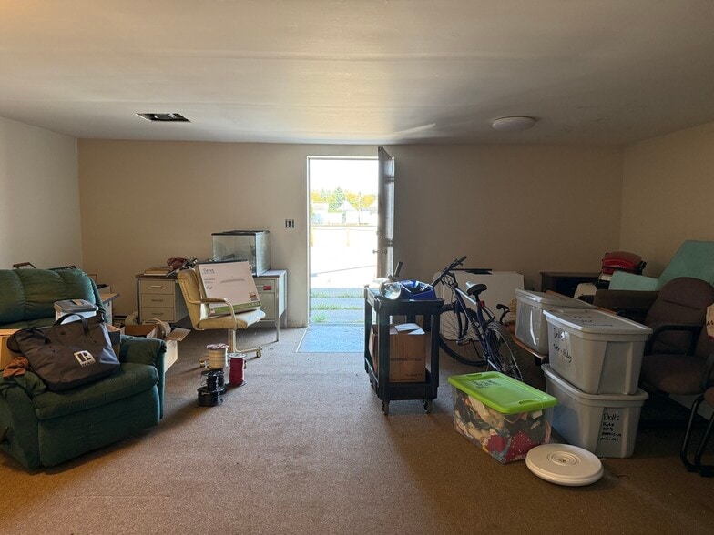 More Photos Of 354 S East Ave, Kankakee Office For Sale
