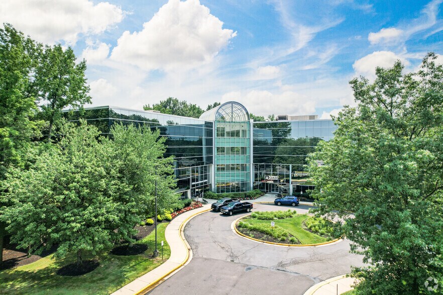 Primary Photo Of 10000 Midlantic Dr, Mount Laurel Office For Lease
