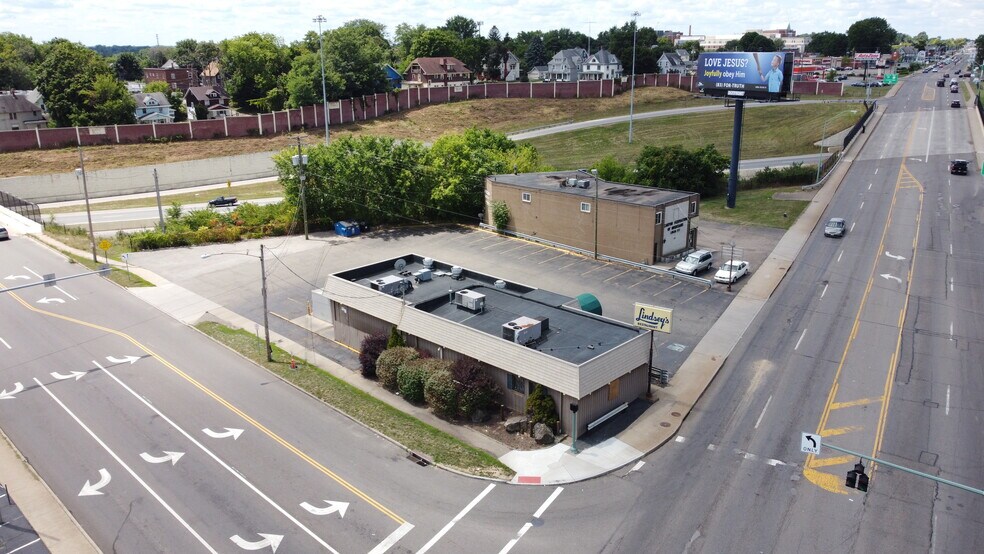 More Photos Of 1900 Tuscarawas St W, Canton Land For Lease