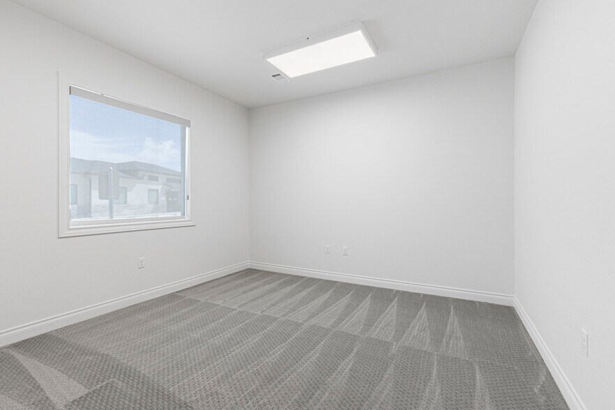 More Photos Of 7630 Dowdell Rd, Spring Office For Sale