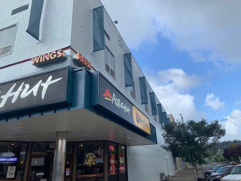 More Photos Of 100-114 W Wishkah St, Aberdeen General Retail For Lease