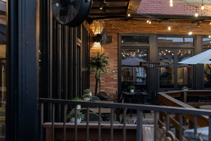 More Photos Of 281 Peters St SW, Atlanta Bar For Sale