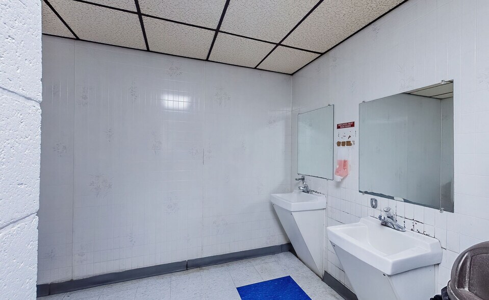 More Photos Of 2701 P Nut Ln, Bloomsburg Bowling Alley For Sale