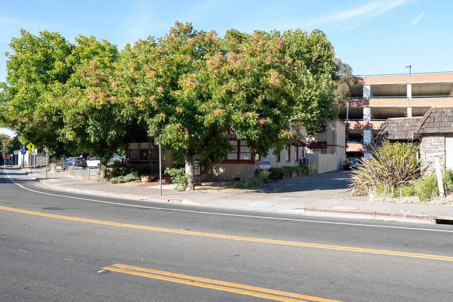 More Photos Of 534 B St, Santa Rosa Medical For Sale