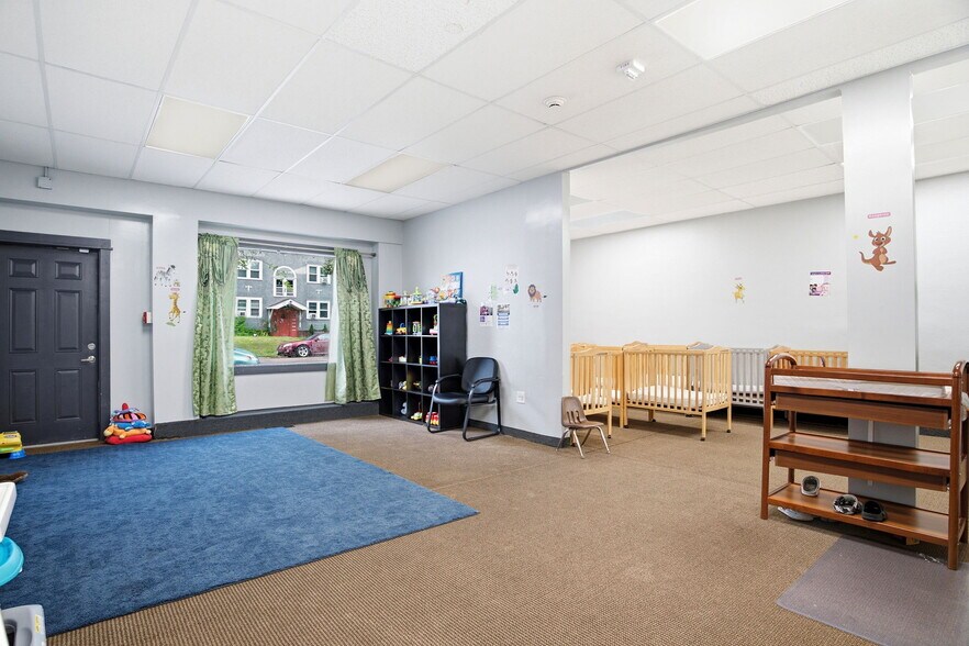 More Photos Of 3659 S Cedar Ave, Minneapolis Storefront Retail Office For Sale