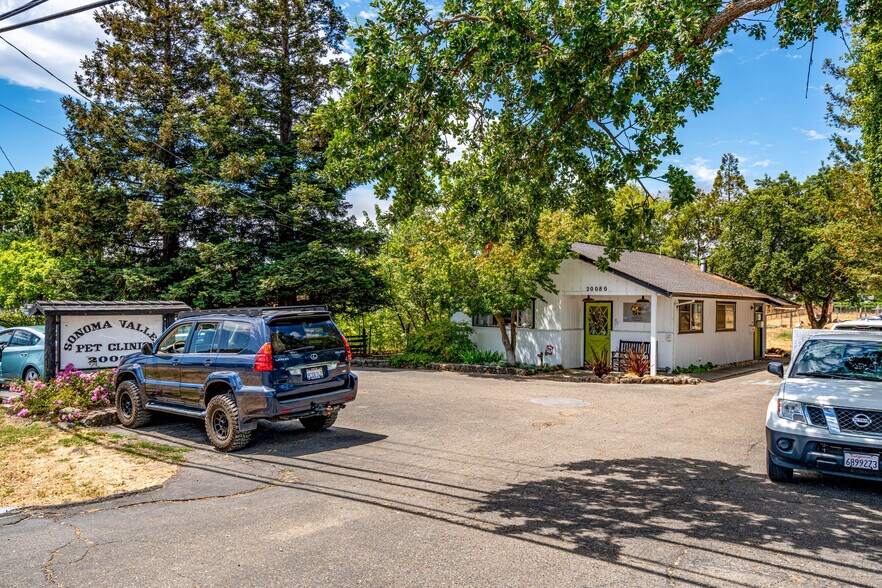 More Photos Of 20080 Arnold Dr, Sonoma Office For Sale