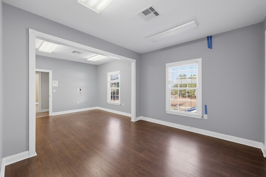 More Photos Of 6470 Georgia 400, Cumming Medical For Sale