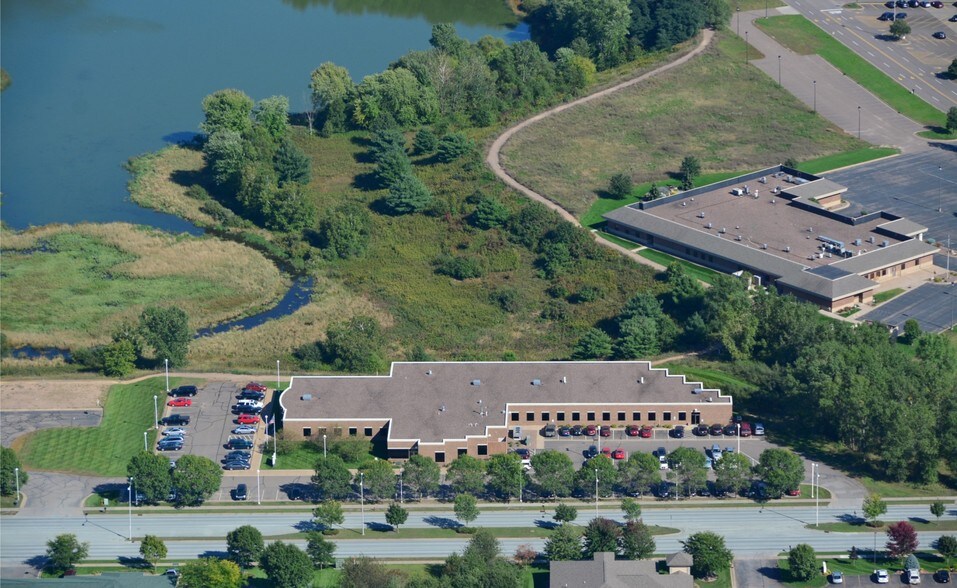 More Photos Of 3703 Oakwood Hills Pky, Eau Claire Office For Lease