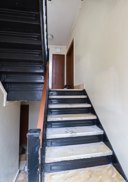 More Photos Of 34-12 29th St, Long Island City Apartments For Sale