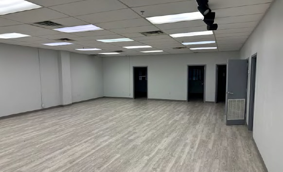 More Photos Of 1820 Aguila Azteca, Laredo Manufacturing For Lease