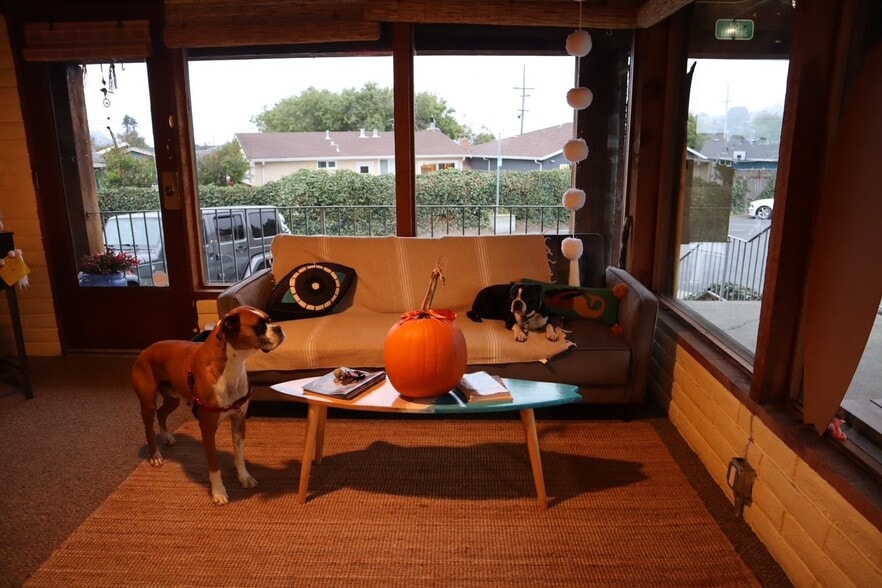 More Photos Of 980-996 Linda Mar Blvd, Pacifica Storefront For Lease