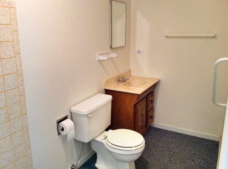 More Photos Of 151 W 2nd St, Delta Office For Sale