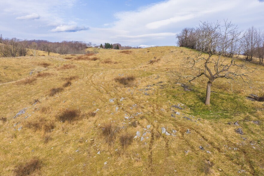 More Photos Of 230 Barn Ave, North Tazewell Land For Sale
