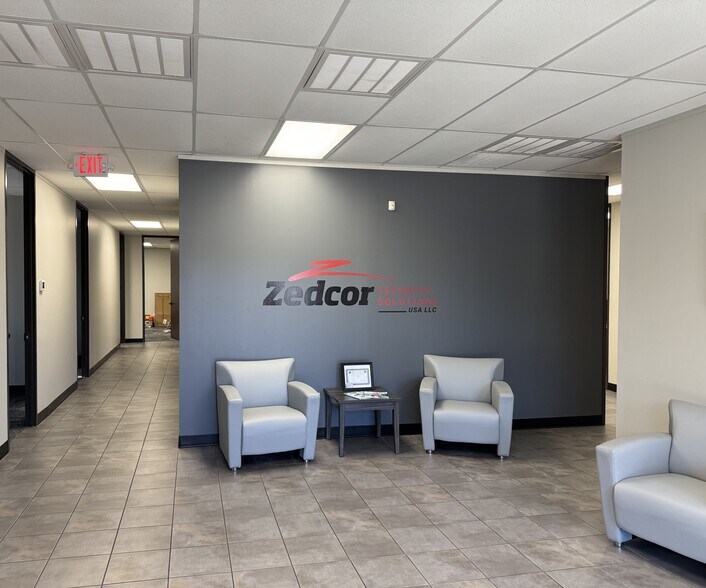 More Photos Of 6770 Bourgeois Rd, Houston Warehouse For Lease